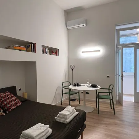 Martuccihouse * Neapol